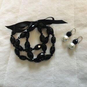 WHITE HOUSE BLACK MARKET 3 STRAND BLACK FACETED BEAD BRACELET AND EARRINGS